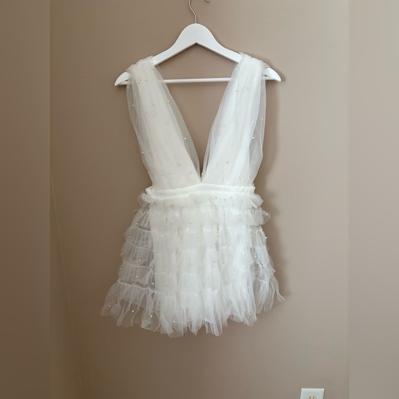UNTAMED PETALS BY AMANDA JUDGE White Layered Mini Dress with pearls NWTS - Picture 5 of 7